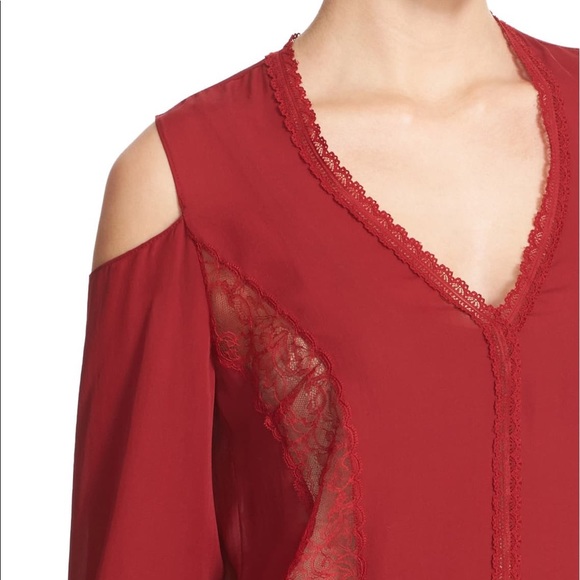 Alice + Olivia Farah Lace Silk Cold Shoulder Top - Picture 2 of 8